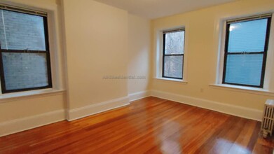 875 Massachusetts Ave, Unit 17A in Cambridge, MA - Building Photo - Building Photo