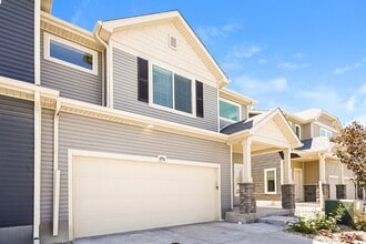 4750 N Tower Dr in Denver, CO - Building Photo - Building Photo