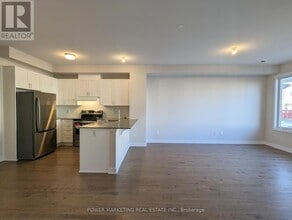 25 Chasing Grv in Ottawa, ON - Building Photo - Building Photo