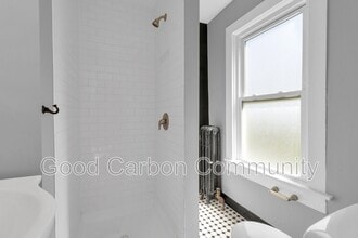 618 Elmwood Ave in Buffalo, NY - Building Photo - Building Photo