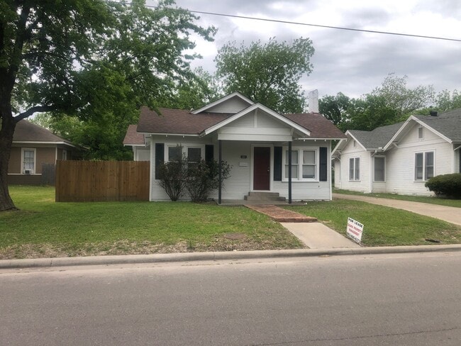 property at 1211 Monroe St