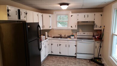 11 Woolerton St, Unit Upper 3 Bedroom in Delhi, NY - Building Photo - Building Photo