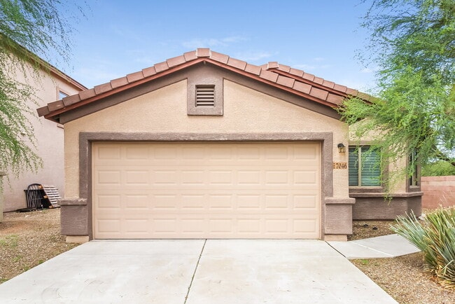 property at 7046 S Copper Bloom Ave