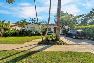 1022 NE 91st Ter in Miami Shores, FL - Foto de edificio - Building Photo