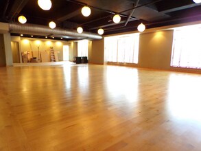 12549 28th Ave NE in Seattle, WA - Foto de edificio - Building Photo