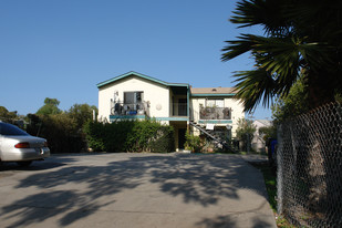 211 W San Ysidro Blvd Apartments