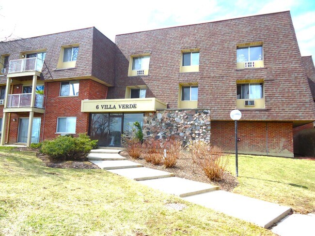 property at 6 Villa Verde Dr