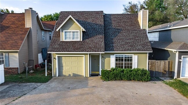 758 W Poplar St in Fayetteville, AR - Building Photo - Building Photo