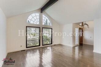 20690 NW Yoncalla Ct in Portland, OR - Building Photo - Building Photo