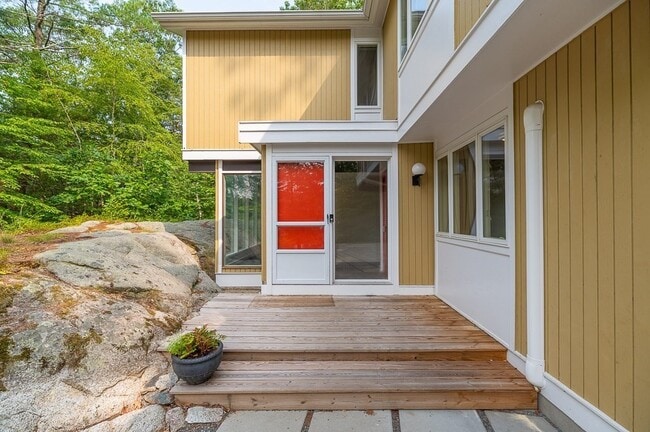 property at 2 Moses Hill Rd