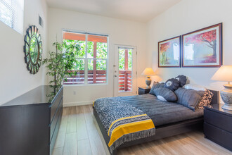 Montage Apartments in Palo Alto, CA - Building Photo - Interior Photo