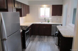 30467 Townley Ave in Madison Heights, MI - Building Photo - Building Photo