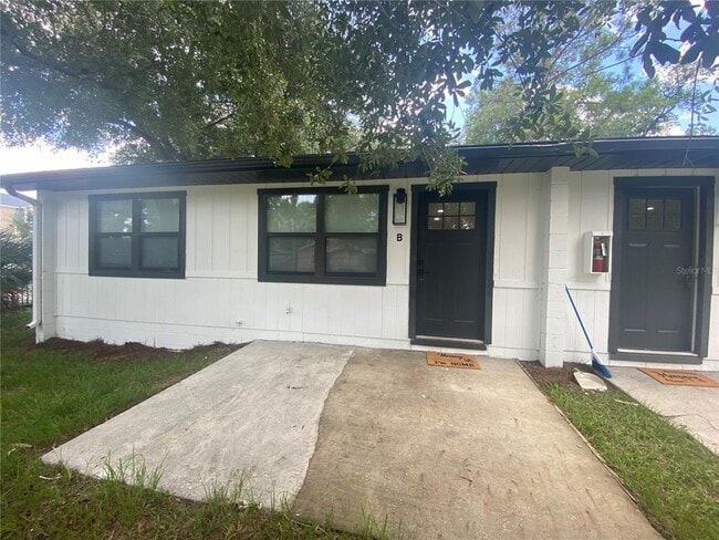 704 Angelina Ln in Lakeland, FL - Building Photo - Building Photo