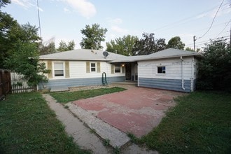 2401 Marshall St in Edgewater, CO - Building Photo - Building Photo