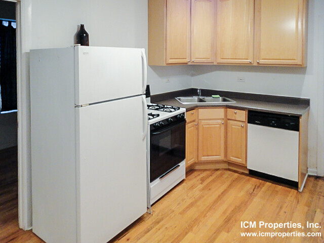 property at 2315 N Southport Ave
