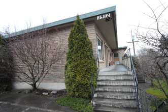 3512 NE 94th St in Seattle, WA - Foto de edificio - Building Photo