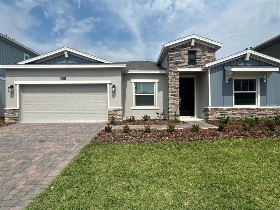 5755 Stephens Rd in St. Cloud, FL - Building Photo