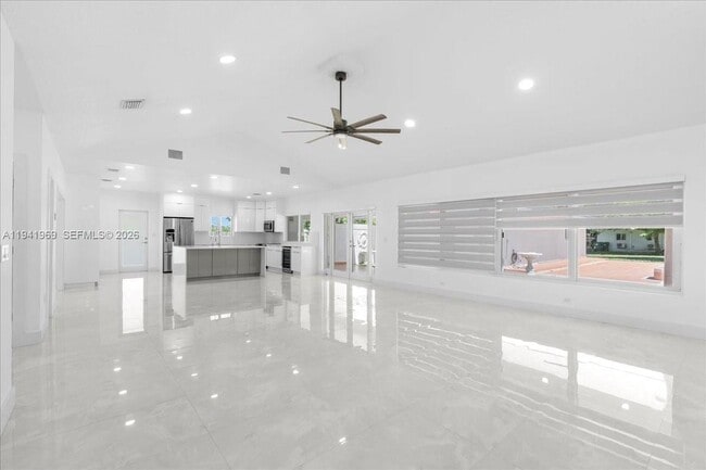 24555 SW 167th Ave in Homestead, FL - Building Photo - Building Photo