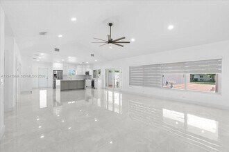 24555 SW 167th Ave in Homestead, FL - Building Photo - Building Photo