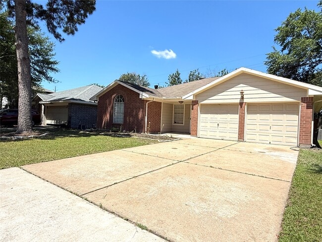 14419 Golden Cypress Ln