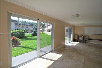 14500 SW 88th Ave, Unit Villagio at Palmetto in Palmetto Bay, FL - Foto de edificio - Building Photo