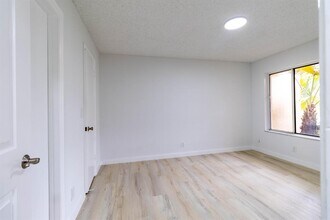 3350 Pinewalk Dr N, Unit 3350 Pinewalk Dr N in Margate, FL - Building Photo - Building Photo