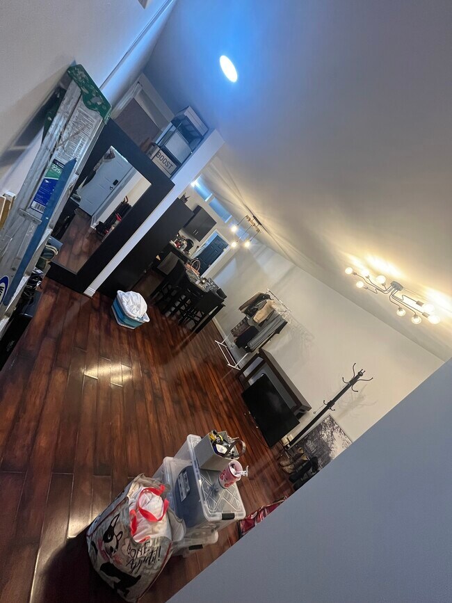 207 Main St in Farmingdale, NY - Building Photo - Building Photo