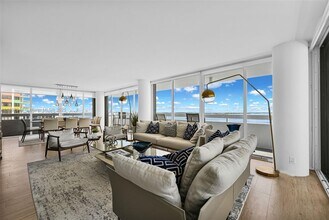 1627 Brickell Ave in Miami, FL - Building Photo - Building Photo