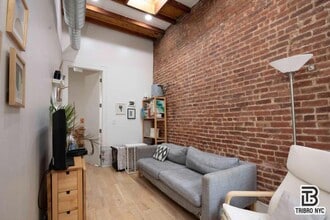 37 Monroe St in Wareham, MA - Building Photo - Building Photo
