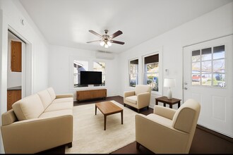 1814 Pasadena St in San Antonio, TX - Building Photo - Building Photo