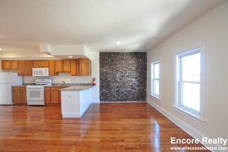 1 Grimes St, Unit #1 in Boston, MA - Building Photo - Building Photo