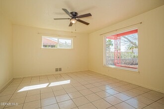 1508 Oakdale St in El Paso, TX - Building Photo - Building Photo