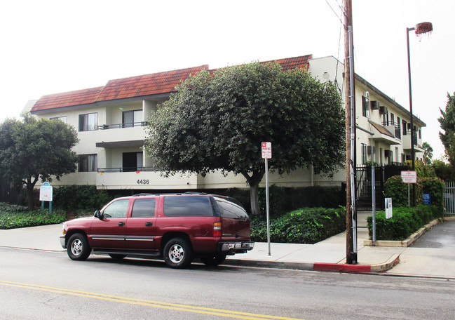 Franklin Vista Apartments in Los Angeles, CA - Building Photo - Building Photo