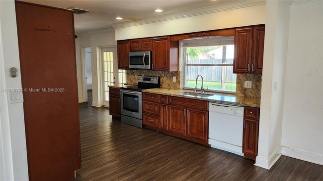 3 Forest Hills Ln in Boca Raton, FL - Building Photo - Building Photo