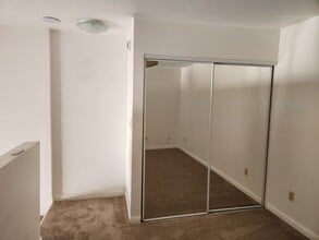 6255 Rancho Mission Rd in San Diego, CA - Foto de edificio - Building Photo