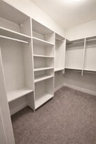 8700 E 116th St in Fishers, IN - Building Photo