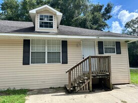 124-30th 1/2 30th 1/2 St in Gulfport, MS - Building Photo