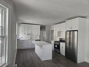 2949 Fairfield Ave in Bridgeport, CT - Building Photo - Building Photo