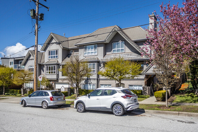 Maple Lane in North Vancouver, BC - Building Photo - Building Photo