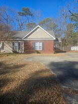 203-A S Harding Dr in Goldsboro, NC - Building Photo