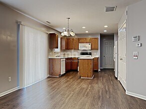1276 Ivory Ct in Greenwood, IN - Building Photo - Building Photo