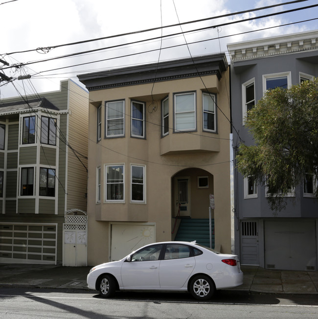 331-333 Clipper St in San Francisco, CA - Foto de edificio - Building Photo