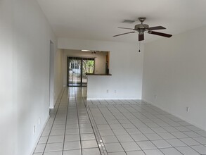 5933 Forest Hill Blvd in West Palm Beach, FL - Building Photo - Building Photo