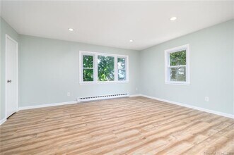51 Elmwood Ave in Norwalk, CT - Building Photo - Building Photo
