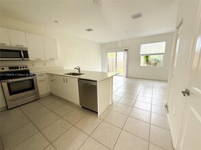12445 NW 23rd Ct in Miami Shores, FL - Building Photo - Building Photo