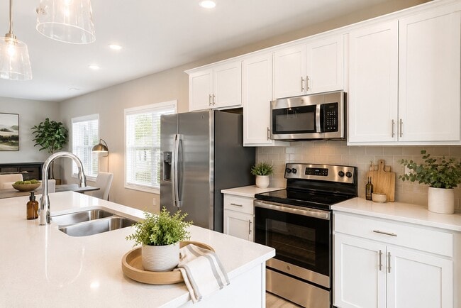 property at 819 Calvin Pk Dr