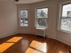 129 Washington Ave in Pleasantville, NY - Building Photo - Building Photo