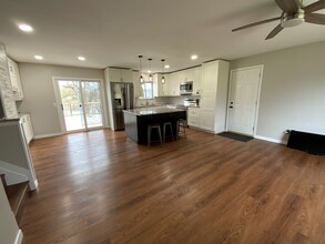 4544 Hillview Shr in Clarkston, MI - Foto de edificio - Building Photo