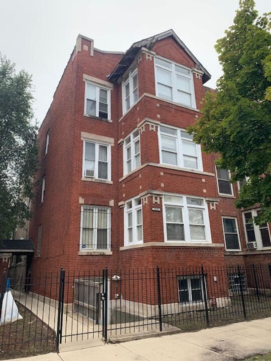 5930 S Michigan Ave-Unit -1st Floor in Chicago, IL - Building Photo