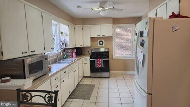 211 University Blvd in Glassboro, NJ - Building Photo - Building Photo